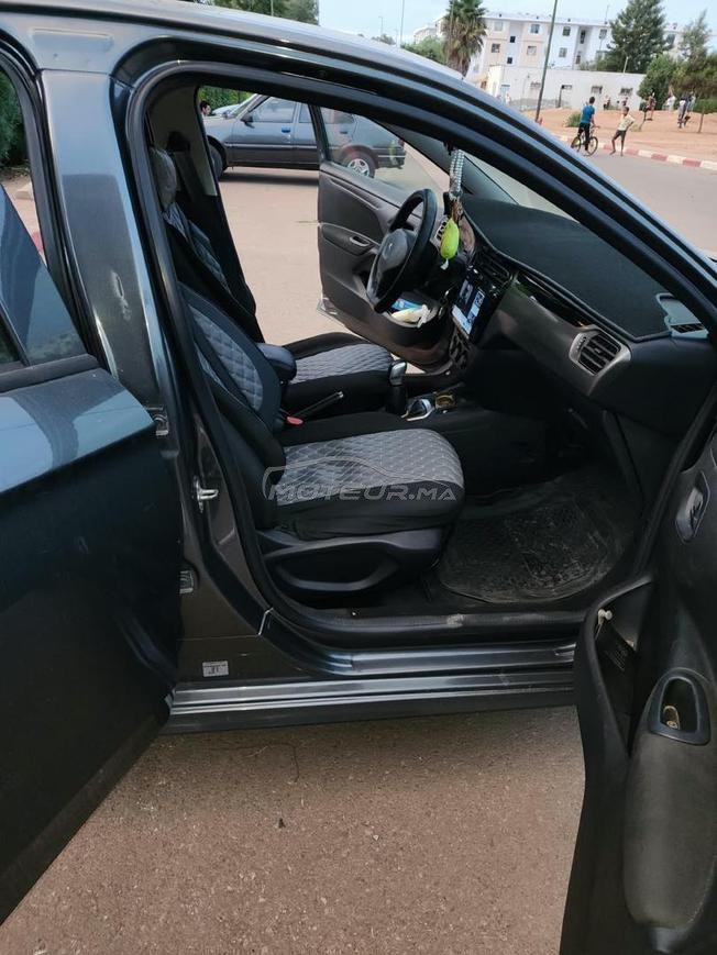 À vendre Peugeot 301 de 2017 en excellent état