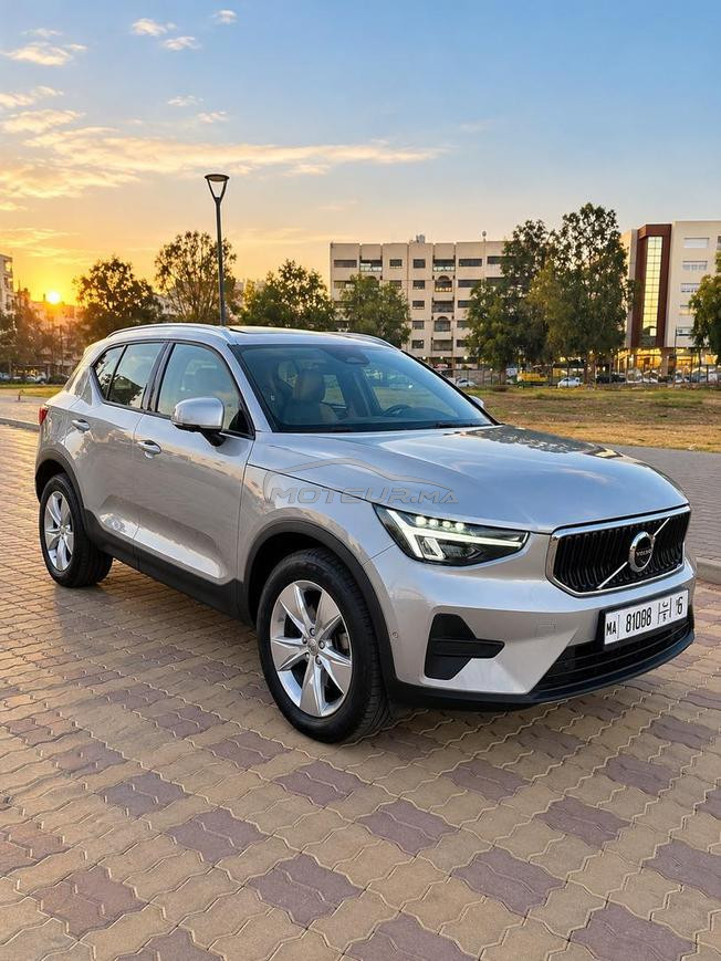 Volvo XC40 B3 2025 micro hybride 1 ère main 