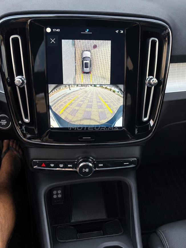 Volvo XC40 B3 2025 micro hybride 1 ère main 