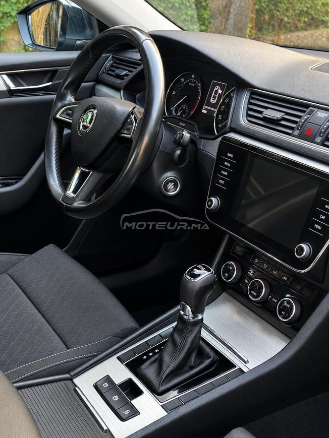 Skoda  superb Très bon état faible km 
