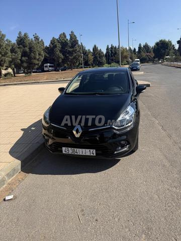 Renault Clio Diesel Manuelle 2019 à Rabat - 2