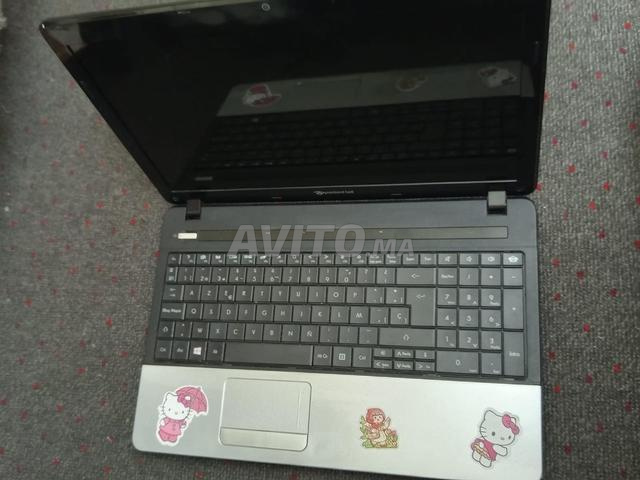 كمبيوتر محمول بمعالج AMD / 8 جيجابايت رام / ويندوز 11 برو