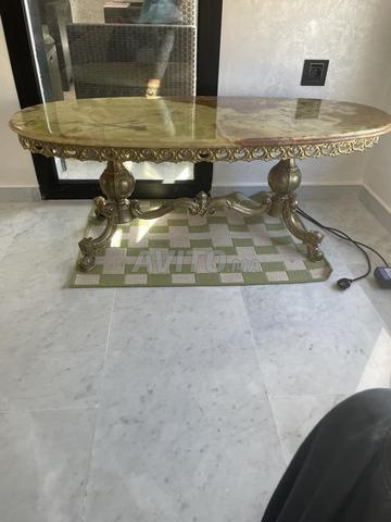 طاولة نحاس ورخام صنع في فرنسا