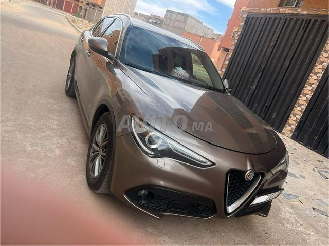 Alfa Romeo Stelvio - 2