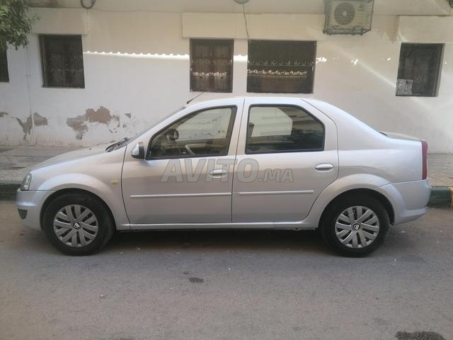 Dacia Logan tout option très bon état - 2
