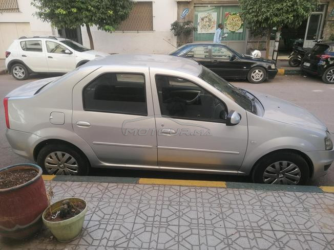 dacia logan tout option très bonne état 