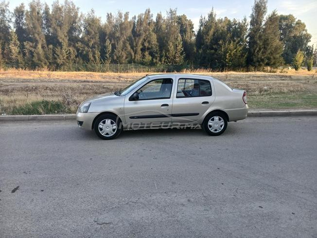 clio en tres bon etat