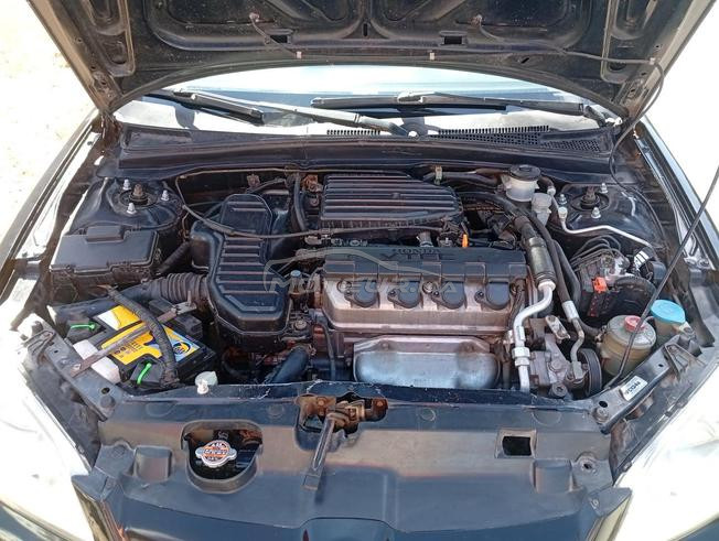 Honda Civic Essence Manuelle 2004 à Ain Aouda