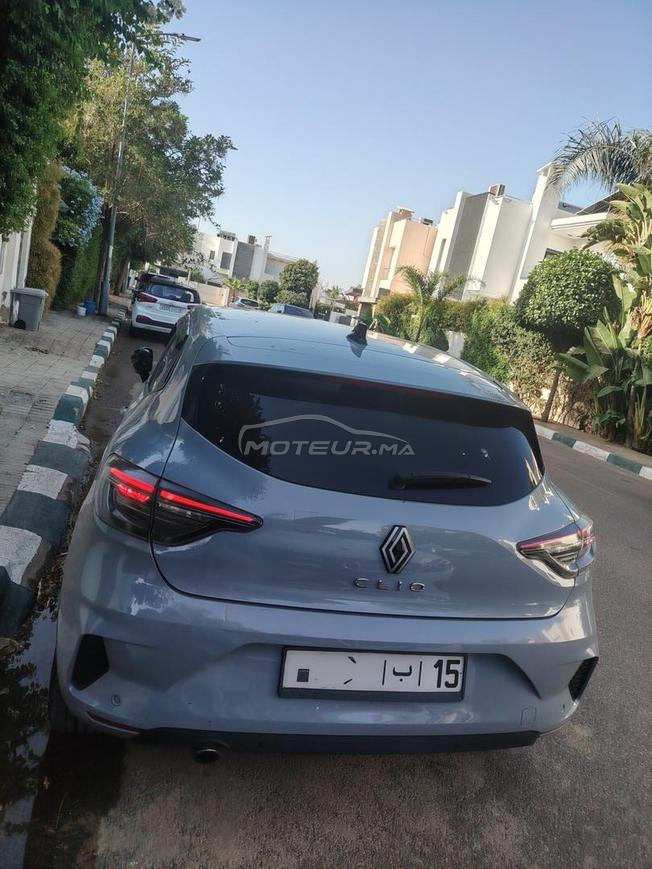 Renault Clio Essence Automatique 2025 à Fès