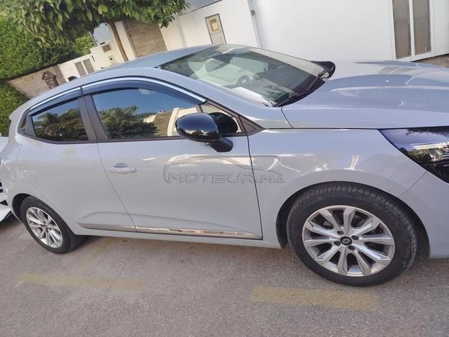 Renault Clio Essence Automatique 2025 à Fès