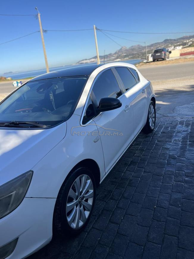 Opel Astra Diesel Manuelle 2010 à Bouarfa