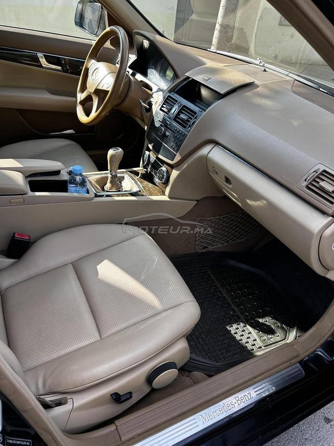 Mercedes-Benz 220 Diesel Manuelle 2008 à Rabat