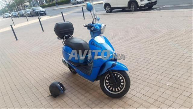 Scooter 2021 4 temps 80Cc valise bâche imperméable - 2
