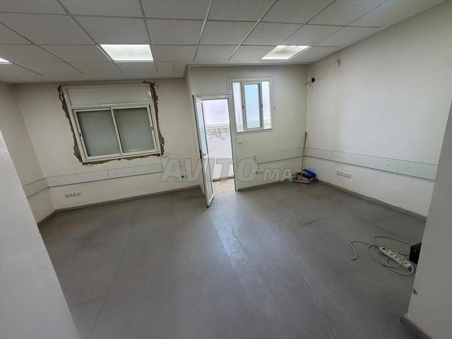 Appartement à louer 95 m² à Rabat - 2