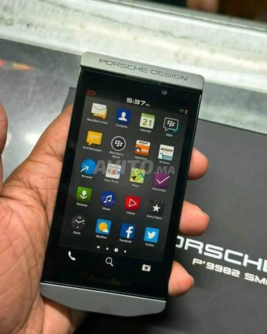 Blackberry Porsche Design - 2