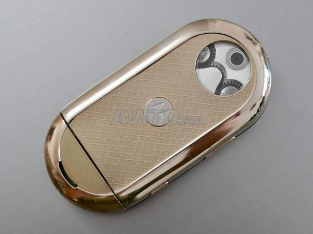 Motorola Aura original neuf - 2