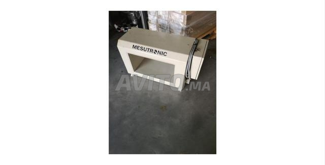 كاشف معادن MESUTRONIC للألياف والرغوة