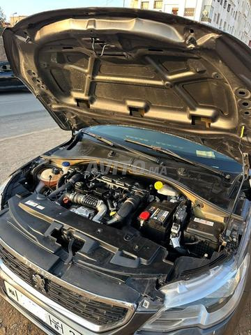 Peugeot 301 Diesel Manuelle 2022 à Salé - 2