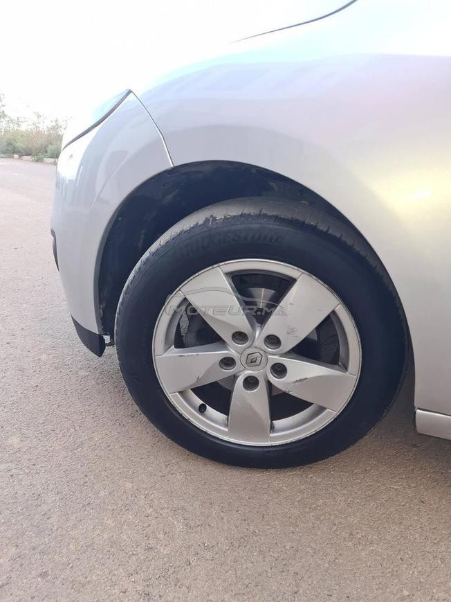 رونو ميغان  نقية بزاف لي مهتم مرحبا