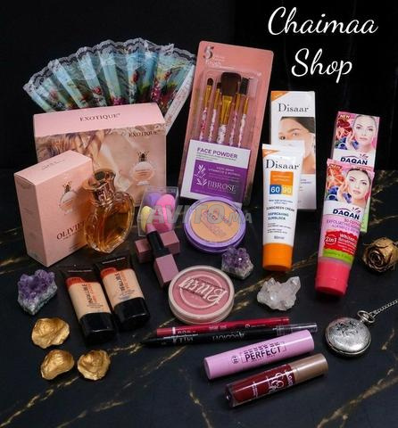 Pack de maquillage varié - 2