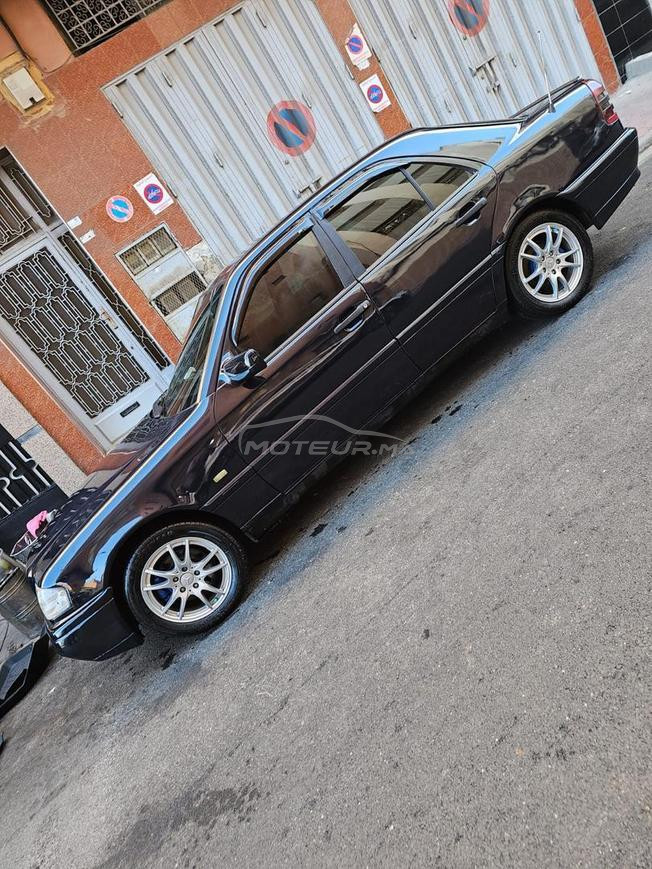 Mercedes-Benz 220 Diesel Manuelle 1997