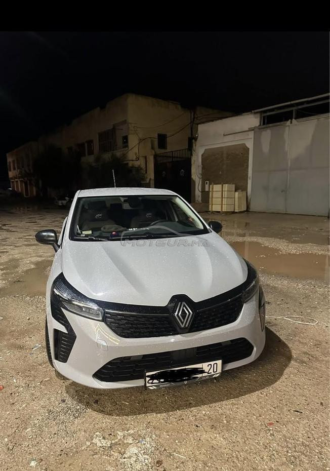 Clio 5 2025 1 er main 