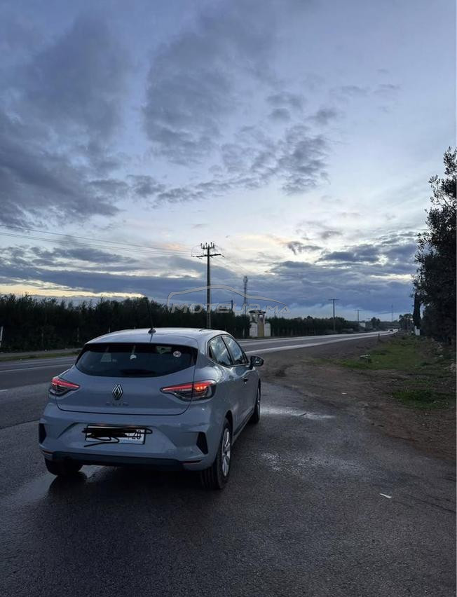 Clio 5 2025 1 er main 
