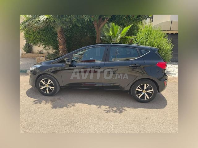 Ford fiesta 08/2020 excellent état - 2