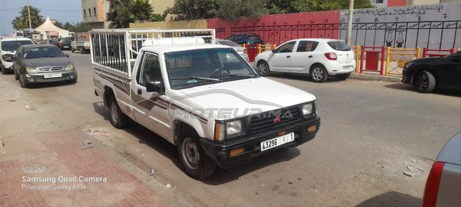 Mitsubishi Pick Up Diesel Manuelle 2000 à Salé