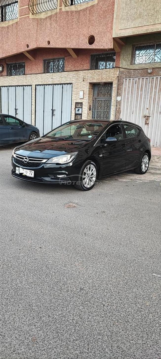 Opel Astra 2017 automatique tout options 