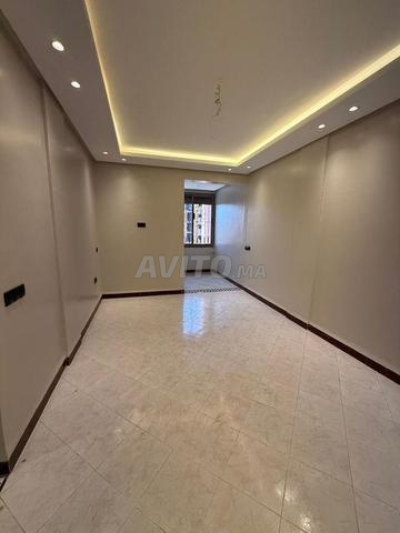 Appartement vide à Louer Avenue Moulay Abdellah - 2