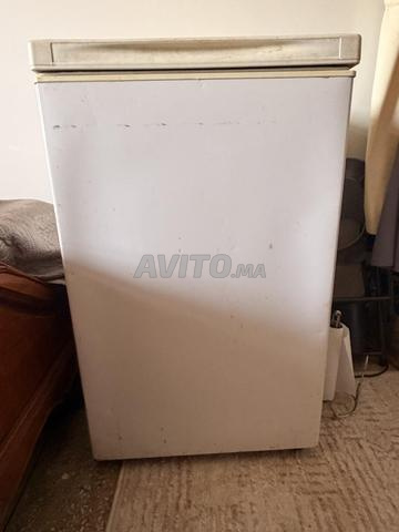 Congélateur Whirlpool propre en bon état, fonctionne très bien - 2