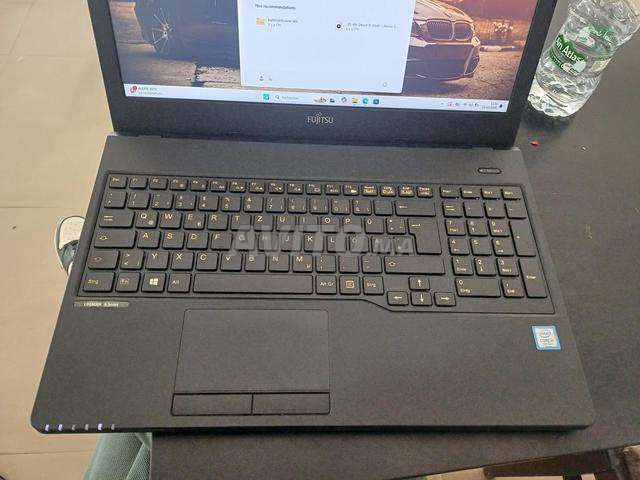 PC portable Fujitsu i5 7ème 256GB SSD 8GB