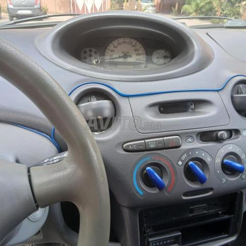 Toyota Yaris modèle 2001 - 2