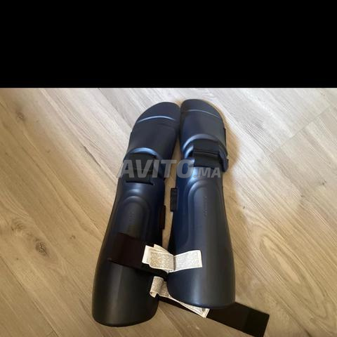 protecteur jembe kick boxons enfant de 8 à 12 ans