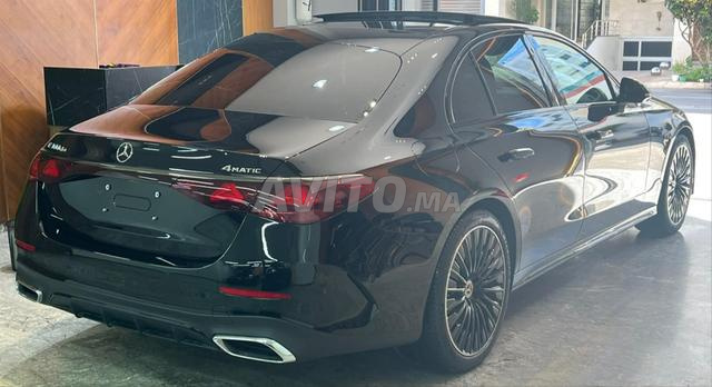 مرسيدس بنز الفئة E300de هجينة 2026