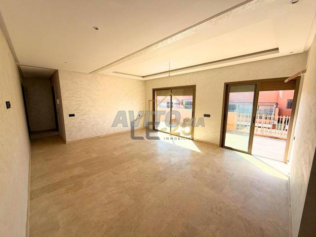 Appartement Neuf 3 Chambres avec Grande Terrasse - 2