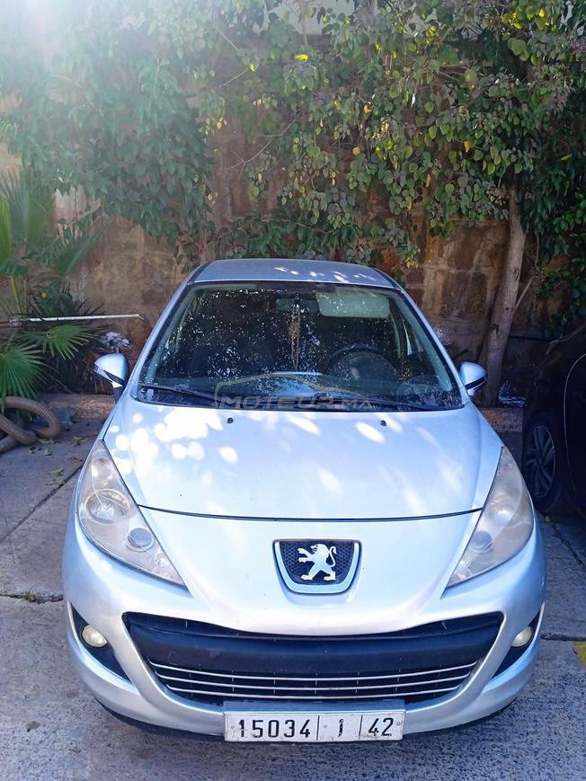 Peugeot 207 Diesel Manuelle 2011 à Rabat