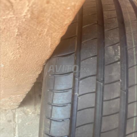 Pneu Michelin neuf avec jante 195/55/16 - 2