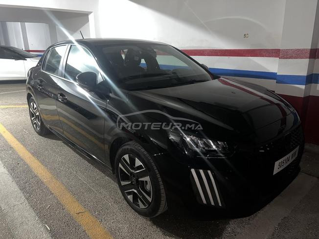 Peugeot 208 Diesel Manuelle 2025 à Tanger