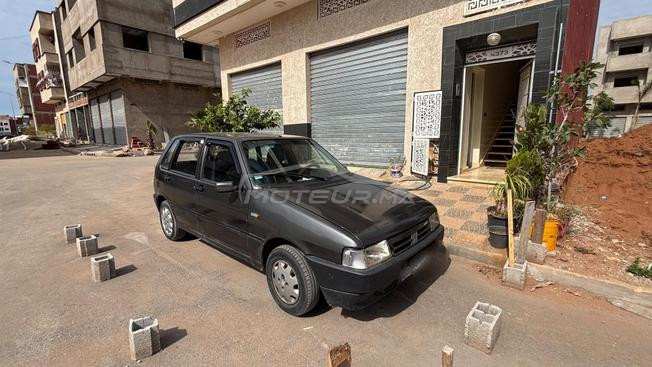 ، سيارة فياط أونو نقية واقتصادية  