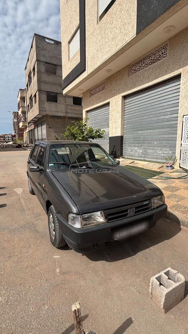، سيارة فياط أونو نقية واقتصادية  