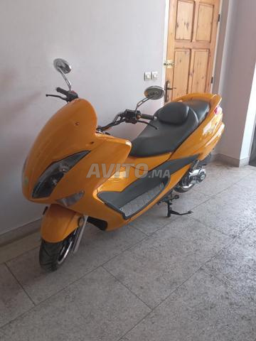 سكوتر.150cc