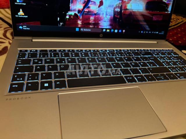 حاسوب محمول رايزن 7 5828U - 2