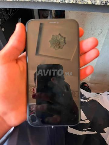 iPhone XR 64 Go - 2