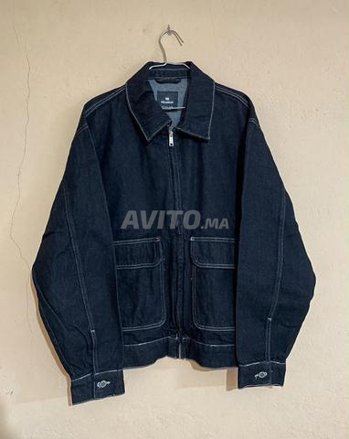 جاكيت جينز أسود PULL & BEAR 🧥 • مقاس L