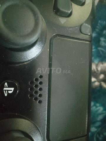 PS4 encore neuf, version haute de Fès - 2
