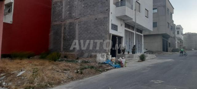 بقعة أرضية للبيع بتجزئة الفردوس