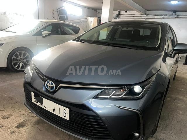Toyota Corolla - 2