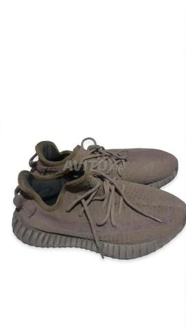 Yeezy 350 V2 أصلية مقاس 38 - Adidas Boost أصلية